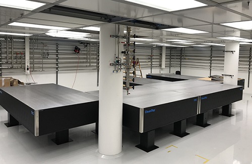 拼接光學(xué)平臺(圖4) 拼接光學(xué)平臺(圖4)